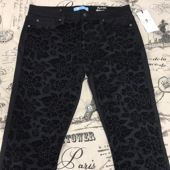 7 For All Mankind Flocked Floral Skinny Jeans - Picture 5 of 11